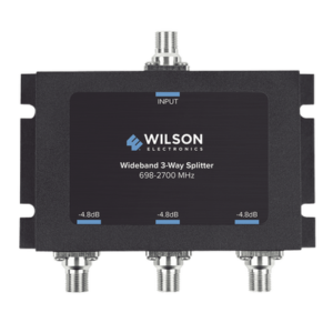 Divisor de potencia de 3 vías para la distribución de señal a tres antenas de servicio | 4.8 dB de pérdida por puerto | Conectores F hembra
