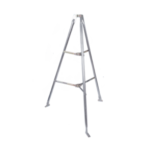 Montaje de tripie para exterior, altura total del tripie 1.52 m. Compatible con mástiles de hasta 3 m de largo 1 1/4 a 2" de diámetro