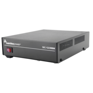 Fuente de poder 13.8V, 19A, conmutada con circuito cargador de baterías.